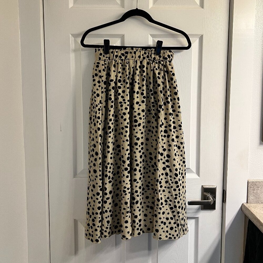 Mid Length Animal Print Skirt (Size Medium)